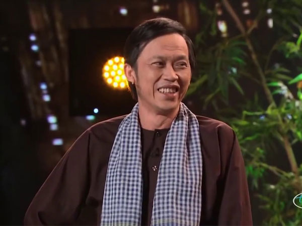 Nghệ sĩ Hoài Linh chốt số tiền quyên góp được hơn 13 tỷ đồng, chính thức lên đường vào miền Trung cứu trợ