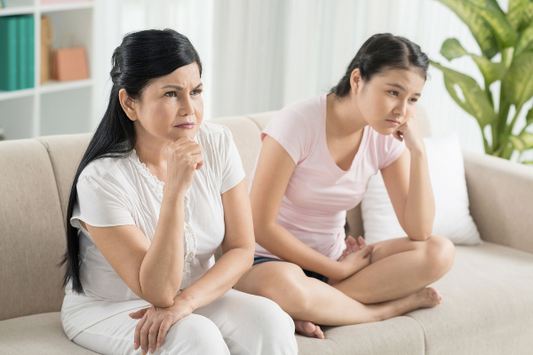 Bóng gió con dâu tương lai, mẹ chồng nhận cái kết đắng khi cô gái tiết lộ sự thật