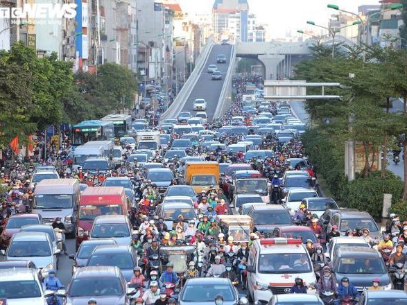 Thanh tra Sở GTVT Hà Nội: Đường Trường Chinh tắc là do đẹp, lượng xe đông