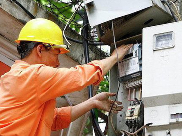 Không 'cắt điện, nước' để cưỡng chế vi phạm hành chính