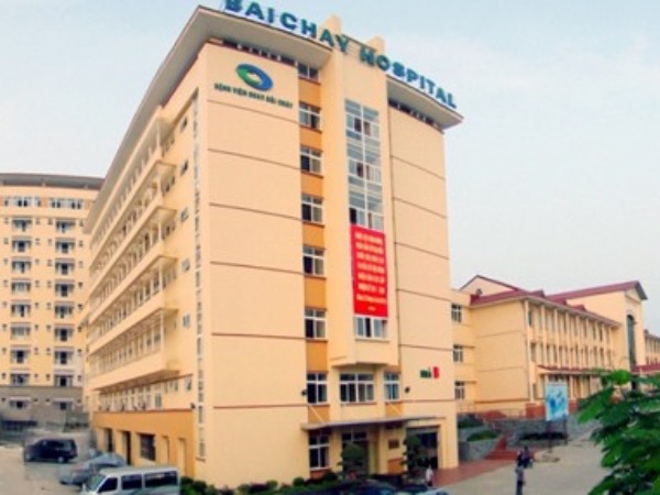 Nhảy từ tầng 10 tự vẫn sau khi chém 4 người thân trọng thương
