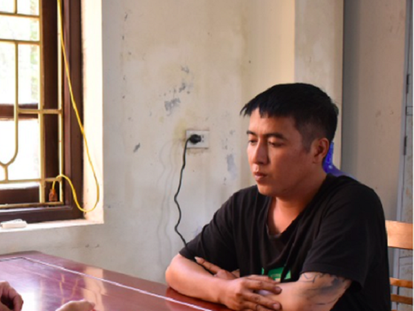 Vi phạm giao thông còn đấm thẳng vào mặt công an