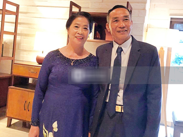 Phỏng vấn độc quyền bố mẹ Công Phượng tại đám cưới: Lần đầu nói về con dâu, mong các con hoà thuận, sống trọn đời bên nhau