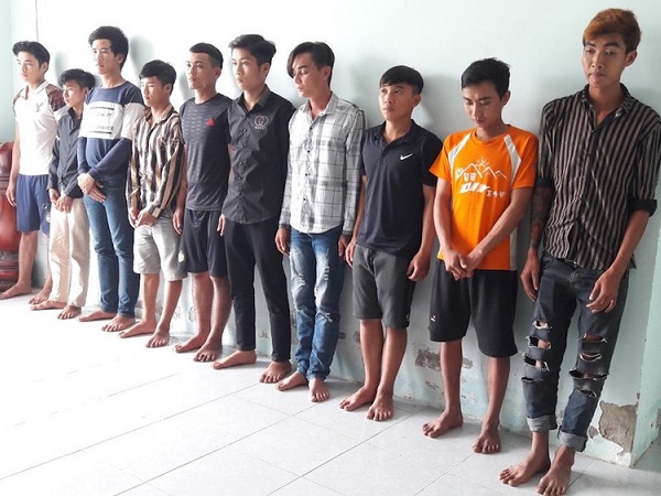 14 người kéo đến trụ sở đánh công an bị thương