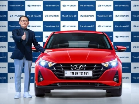 Mẫu xe 255 triệu của Hyundai bán hơn 10.000 xe trong gần 2 tuần ra mắt, dân tình ráo riết tìm mua