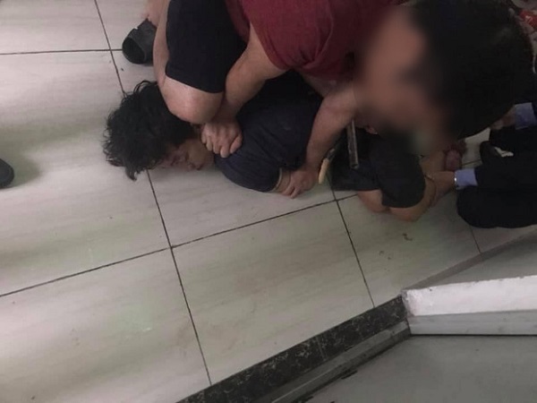 Hà Nội: Nghịch tử nghi 'ngáo đá' dùng dao sát hại mẹ ruột dã man tại chung cư