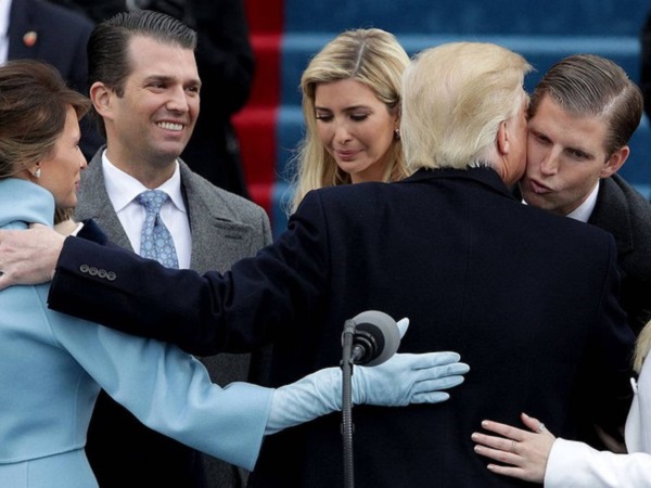 Gia đình ông Trump 'lục đục' vì chuyện khuyên cha chấp nhận thua cuộc