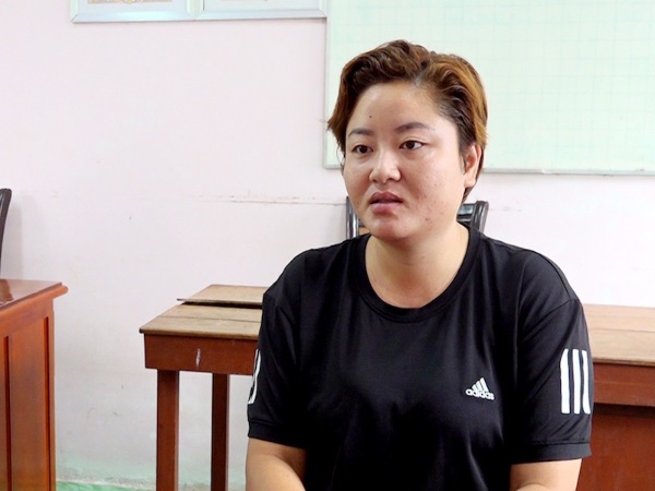 Bắt người phụ nữ chuyên cướp tài sản của học sinh