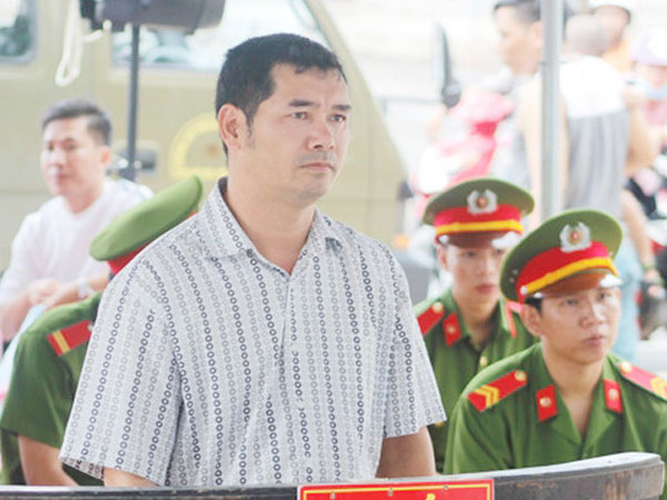 Tạm giam đối tượng xưng là 'người của Văn phòng Thủ tướng'
