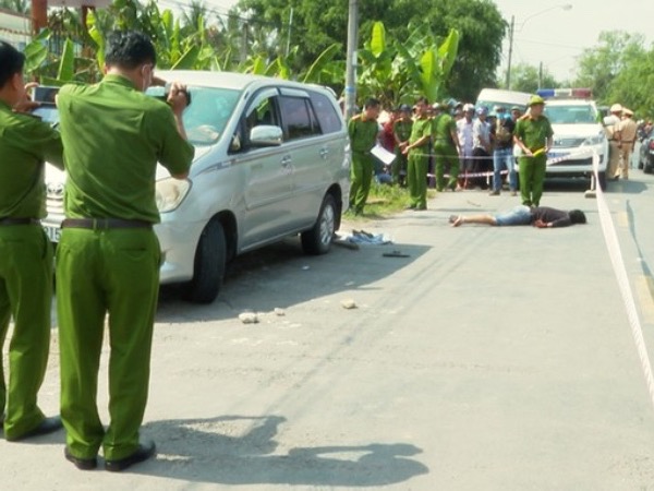 Thuê người bắt cóc con gái vì cấm cản chuyện yêu đương
