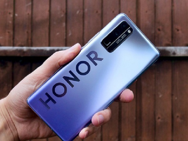 Huawei tuyên bố bán thương hiệu điện thoại bình dân Honor