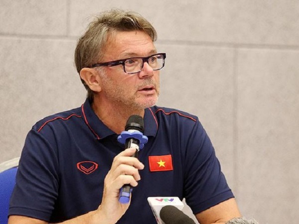 HLV Troussier hé lộ kế hoạch đầy tham vọng để giúp U19 Việt Nam giành vé World Cup