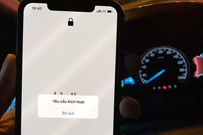 iPhone 12 Lock về Việt Nam, giá 18 triệu