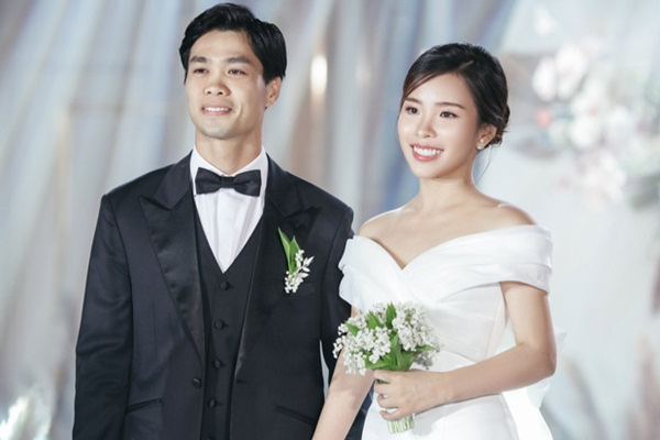 Công Phượng hé lộ ai là người tỏ tình đầu tiên, thề nguyện trước Viên Minh: 'Cảm ơn em, anh sẽ làm tất cả mọi thứ cho chúng ta'