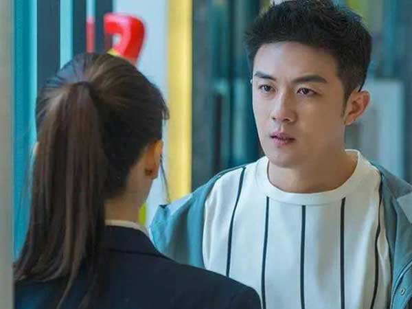 Chồng thất nghiệp 3 tháng, gia đình tôi đang lâm vào khốn đốn túng thiếu thì anh bỗng cầm 300 triệu về rồi tuyên bố một việc khiến tôi ngã quỵ