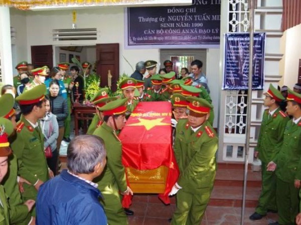 Khởi tố 4 đối tượng liên quan tới cái chết của đại úy công an ở Hà Nam