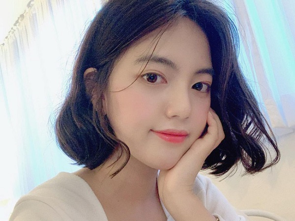 Dành vài năm thử bao quy trình skincare, nàng BTV ngộ ra làn da đẹp nhất là khi chỉ chăm sóc 5 bước