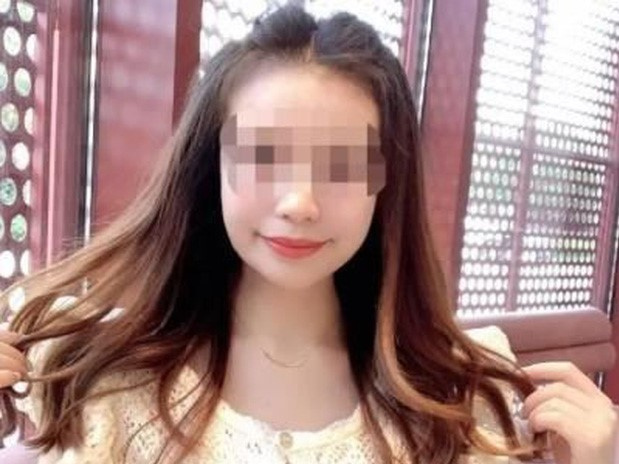 Cô dâu bị giết ngay trước hôn lễ, mẹ ruột biết tin liền đến hiện trường nhưng bị cảnh sát ngăn cản nhìn con vì bộ dạng của nạn nhân