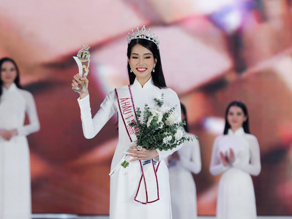 Học vấn siêu 'khủng' của Á hậu 1: Sinh viên trường RMIT, giỏi 2 ngoại ngữ cùng bảng thành tích khiến ai nấy phải trầm trồ