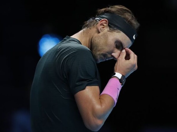 Nadal thua ngược Medvedev