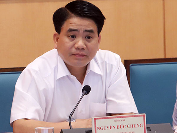 Ông Nguyễn Đức Chung và chiếc phong bì 'quà tặng' chứa 10.000 USD