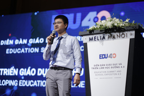 10 năm nữa, 50% sinh viên sẽ học trực tuyến?