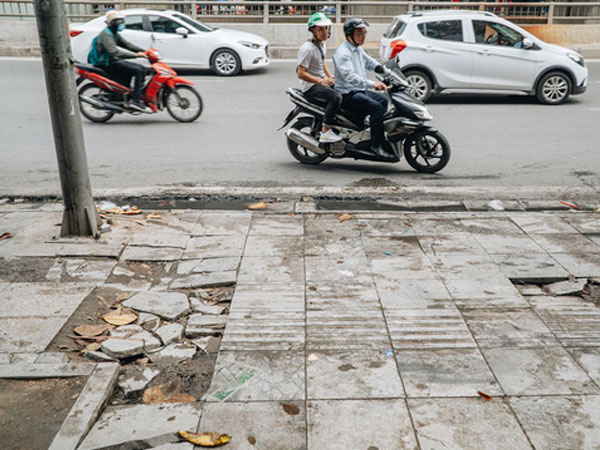 Nhiều tuyến phố Hà Nội lát đá 'thương hiệu 70 năm' đã hư hỏng nghiêm trọng: KTS chỉ ra 4 nguyên nhân chính