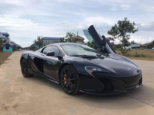 McLaren 650S Spider rẻ bất ngờ cho đại gia Việt: Giá chỉ 5,1 tỷ đồng, màu sơn độc nhất nếu về nước