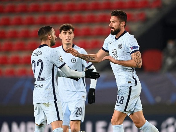 Giroud tỏa sáng phút bù giờ, Chelsea sớm giành vé vào vòng 1/8 Champions League