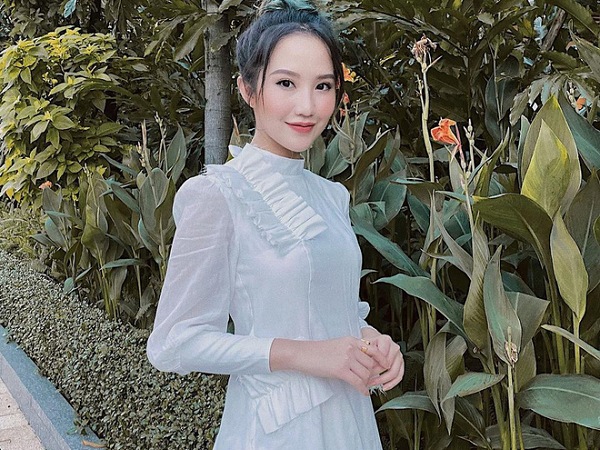 Tiểu thư Primmy Trương: Là 'bánh bèo' chính gốc, đồ hiệu bạt ngàn, chưa kể đến tủ makeup nhìn mà mê đắm