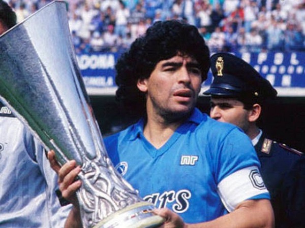 5 câu nói truyền cảm hứng cho cầu thủ trẻ của Diego Maradona