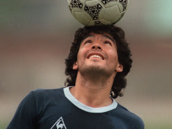 Maradona và giai thoại khó tin về trận đấu trong nhà tù dát vàng của trùm ma túy