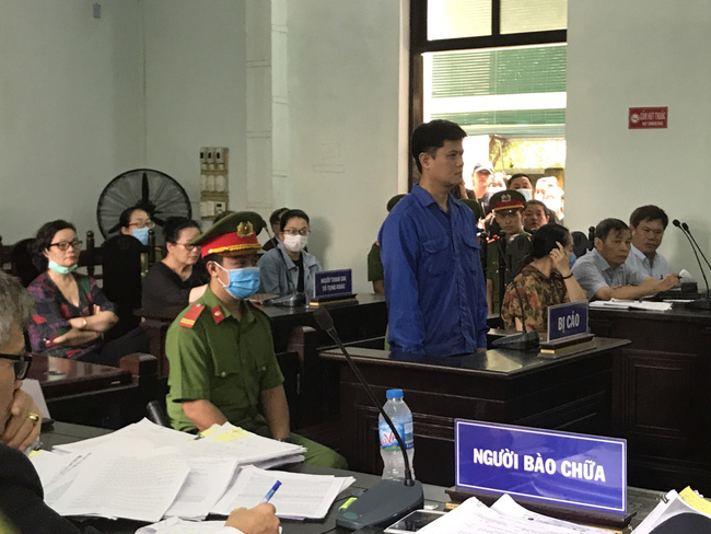 Vụ bác sĩ bị tố hiếp dâm đồng nghiệp: Luật sư đề nghị điều tra lại vụ án