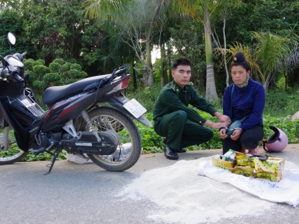 Nữ 9X vận chuyển 6kg ma tuý đá để lấy 5 triệu