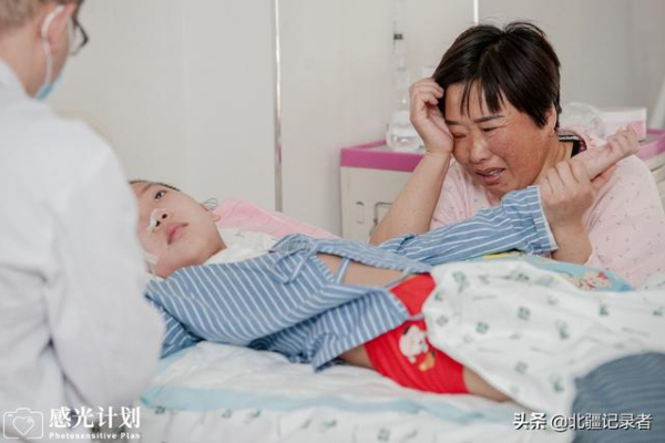 Cậu bé nhập viện cấp cứu sau khi ăn lẩu, mới 13 tuổi nhưng đã bị gan nhiễm mỡ và viêm tụy nặng