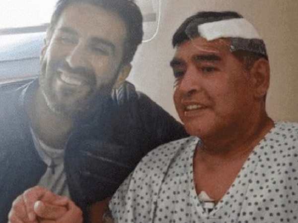 Tình tiết mới: Maradona tranh cãi và xô xát với bác sĩ trước khi qua đời vài ngày