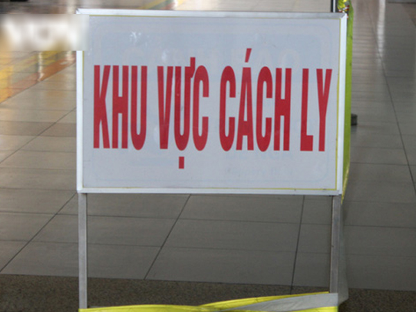 TP.HCM phát hiện 1 người nghi mắc COVID-19, cách ly 13 F1,F2
