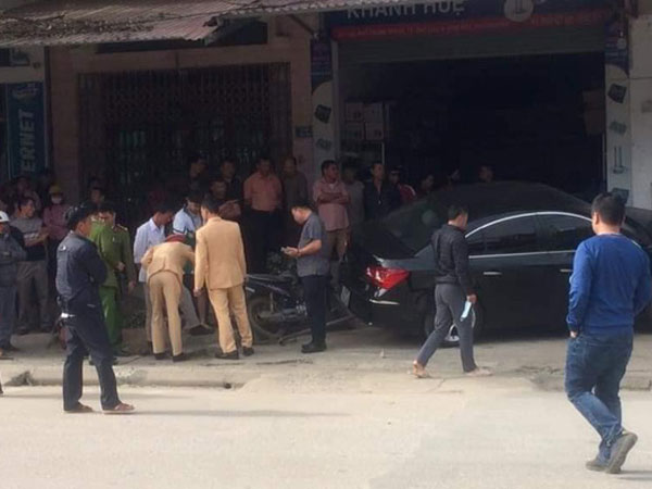 Tài xế ô tô tông 2 cha con tử vong ở Thái Nguyên không có bằng lái và đang bỏ trốn