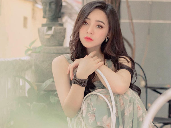 Gia cảnh thực, từng nặng gánh nợ nần khác xa hình ảnh tiểu thư, kiêu chảnh của Quỳnh Kool