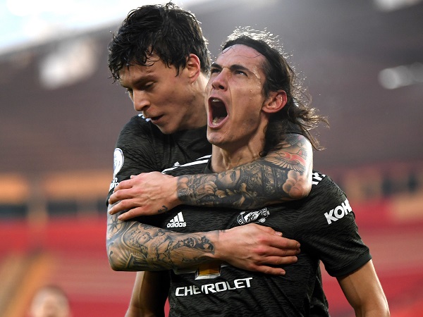 Cavani lên tiếng sau dòng trạng thái 'phân biệt chủng tộc'
