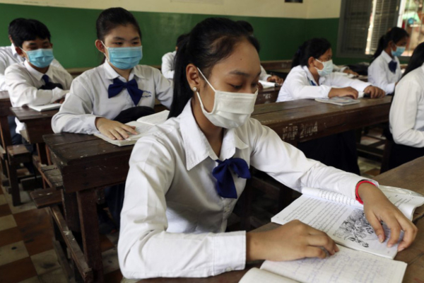 Lây nhiễm COVID-19 trong cộng đồng lan rộng tại Campuchia