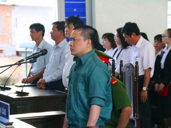 Khởi tố giám đốc, phó giám đốc Bệnh viện Phan Thiết