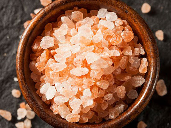 Vì sao muối hồng Himalaya lại có giá đắt đỏ gấp 20 lần muối thường?
