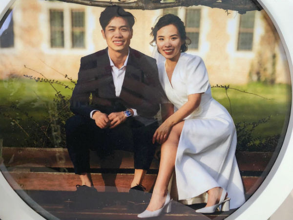 Lộ ảnh cưới hiếm của Công Phượng và Viên Minh: Cô dâu chú rể chỉ cần tựa vào nhau, bình dị mà sao nhìn muốn GATO thế này?