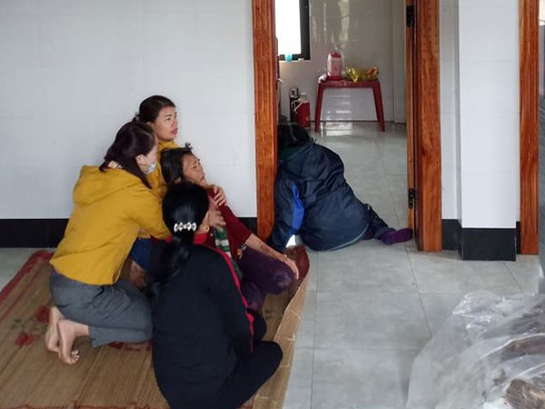 Dùng than để sưởi ấm, 4 mẹ con thương vong