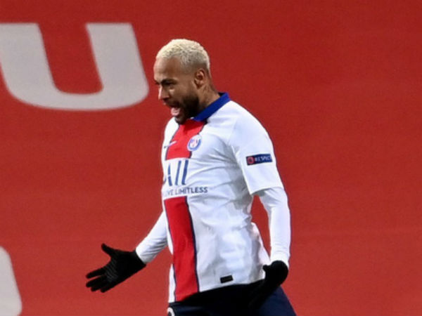 Neymar lập cú đúp, PSG đè bẹp Manchester United ngay tại Old Trafford