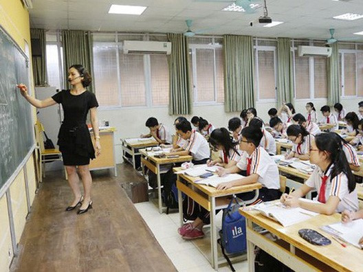 Thống nhất bỏ chứng chỉ ngoại ngữ và tin học cho giáo viên