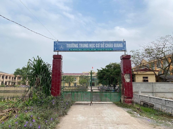Khởi tố nam sinh lớp 9 đấm chết bạn học