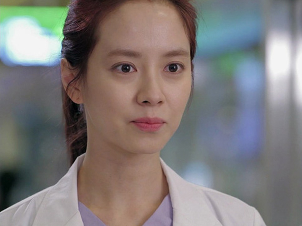 Chồng cũ bỏ đi biệt xứ, không 1 lời hỏi thăm con suốt 4 năm trời bất ngờ xuất hiện nhưng lời anh ta nói chỉ khiến tôi tức giận, tiễn khách tức thì