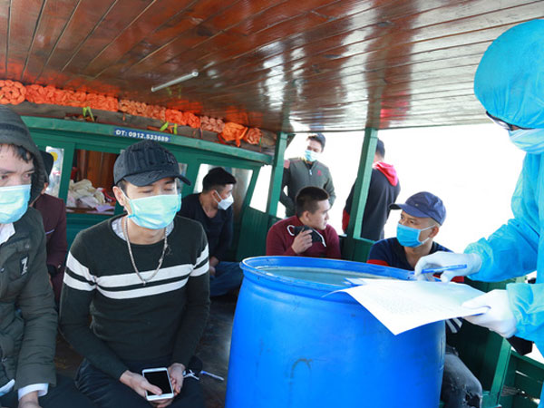 Quảng Ninh ngăn chặn kịp thời 8 người trốn cách ly y tế